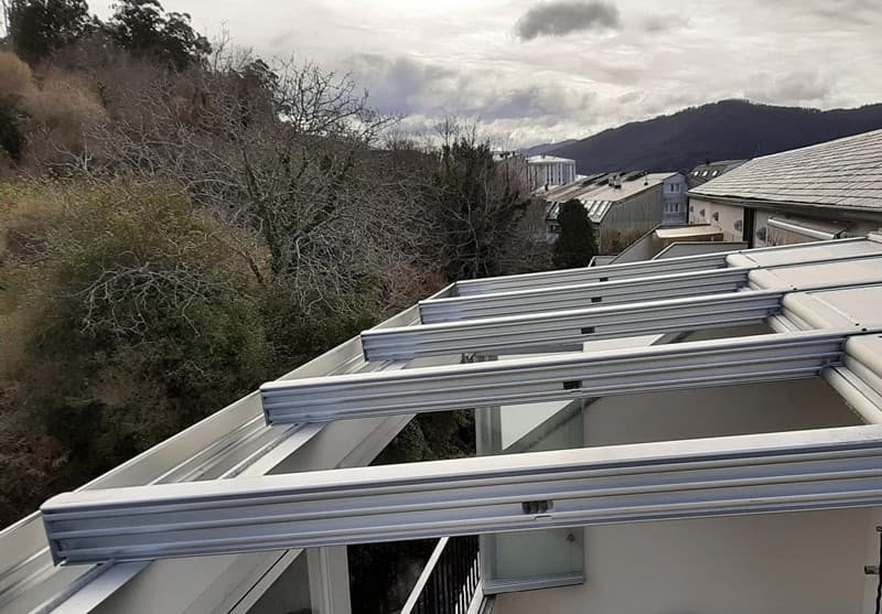 Techos móviles y fijos de aluminio instalados por Aluminios Pemar